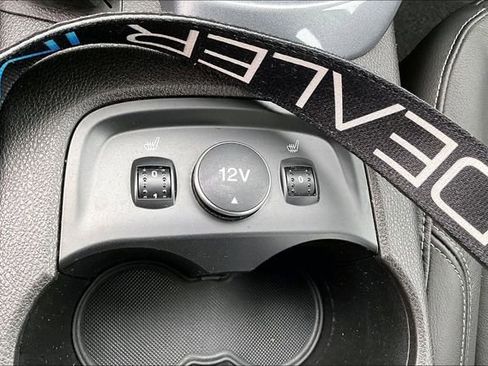 Used 2012 Ford Focus Titanium FWD image 15