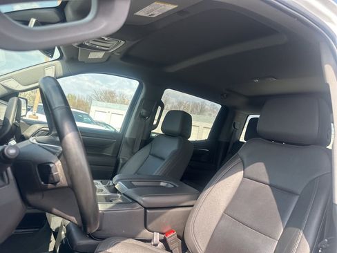 Used 2025 GMC Sierra 1500 SLT image 34