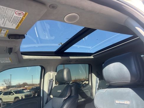 Used 2024 Ford F350 Limited image 32