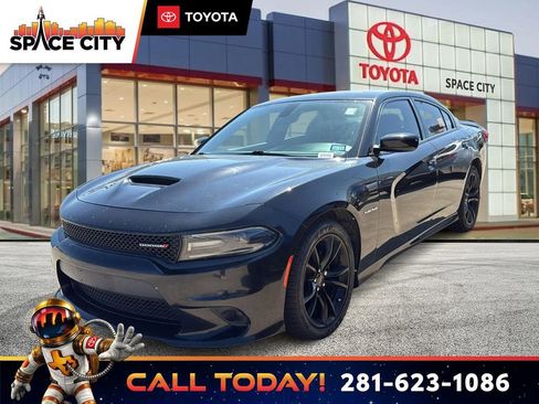 Used 2020 Dodge Charger R/T w/ Plus Group RWD image 1