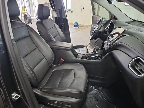 Used 2022 Chevrolet Equinox Premier AWD/4WD image 10