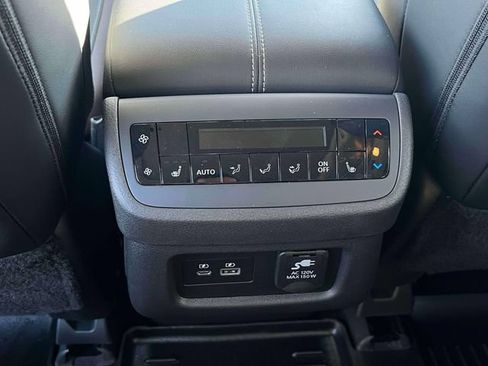 Used 2025 Nissan Pathfinder Platinum w/ Cargo Package AWD/4WD image 14