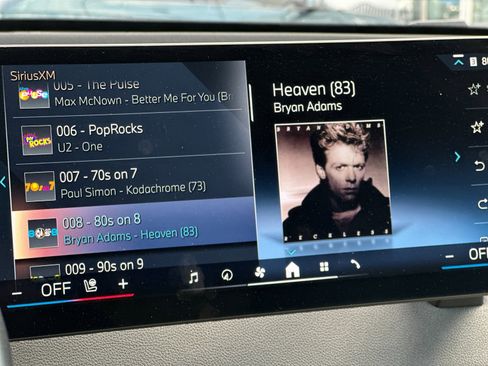 Used 2024 BMW iX xDrive50 w/ Sport Package image 18