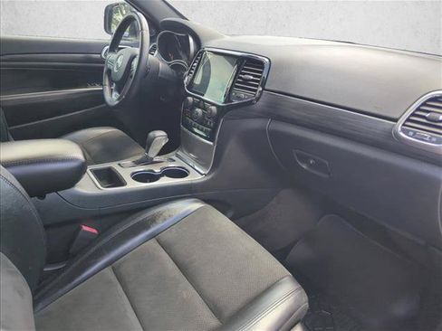 Used 2019 Jeep Grand Cherokee Altitude RWD image 20