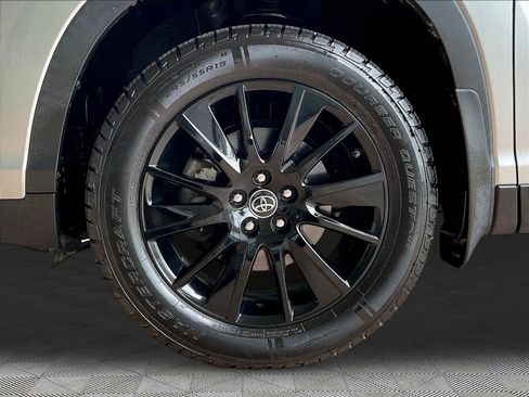 Used 2019 Toyota Highlander SE AWD/4WD image 33