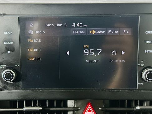 Used 2024 Kia Sportage LX image 19