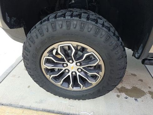 Used 2022 Chevrolet Colorado ZR2 AWD/4WD image 10