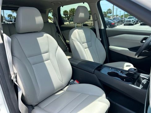 Certified 2024 Nissan Rogue SL w/ SL Premium Package FWD image 44