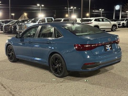 New 2026 Volkswagen Jetta SE image 7