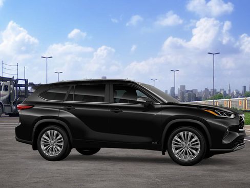 New 2026 Toyota Highlander Platinum image 13