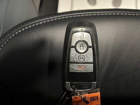 Used 2023 Ford Maverick Lariat w/ Lariat Luxury Package image 47