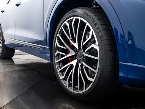 New 2026 Audi SQ8 Premium Plus AWD/4WD image 24
