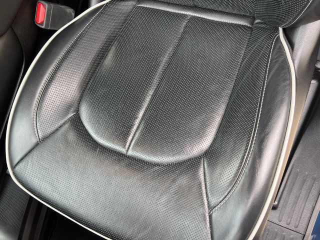 Used 2025 Chrysler Pacifica Limited FWD image 14