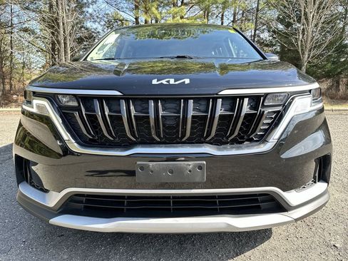 Used 2023 Kia Carnival LX image 26