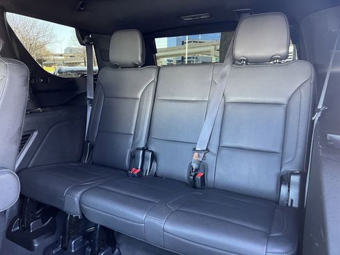 Used 2022 Chevrolet Tahoe LT w/ Luxury Package image 27