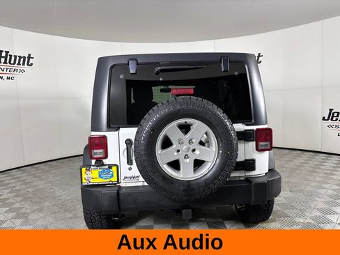 Used 2018 Jeep Wrangler Unlimited Sport S AWD/4WD image 7