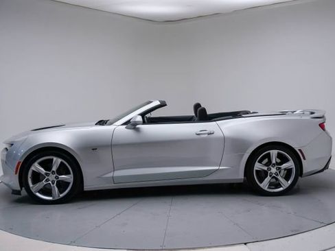 Used 2017 Chevrolet Camaro SS RWD image 2