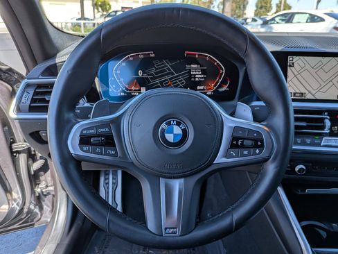 Used 2021 BMW 330i Sedan w/ M Sport Package image 18