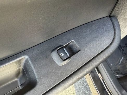 Used 2023 Ford Edge SEL w/ Convenience Package image 21