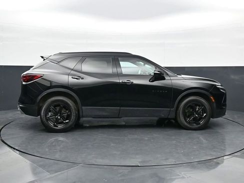 Used 2023 Chevrolet Blazer LT w/ Sound & Technology Package image 8