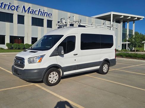 Used 2017 Ford Transit 150 XLT RWD image 2