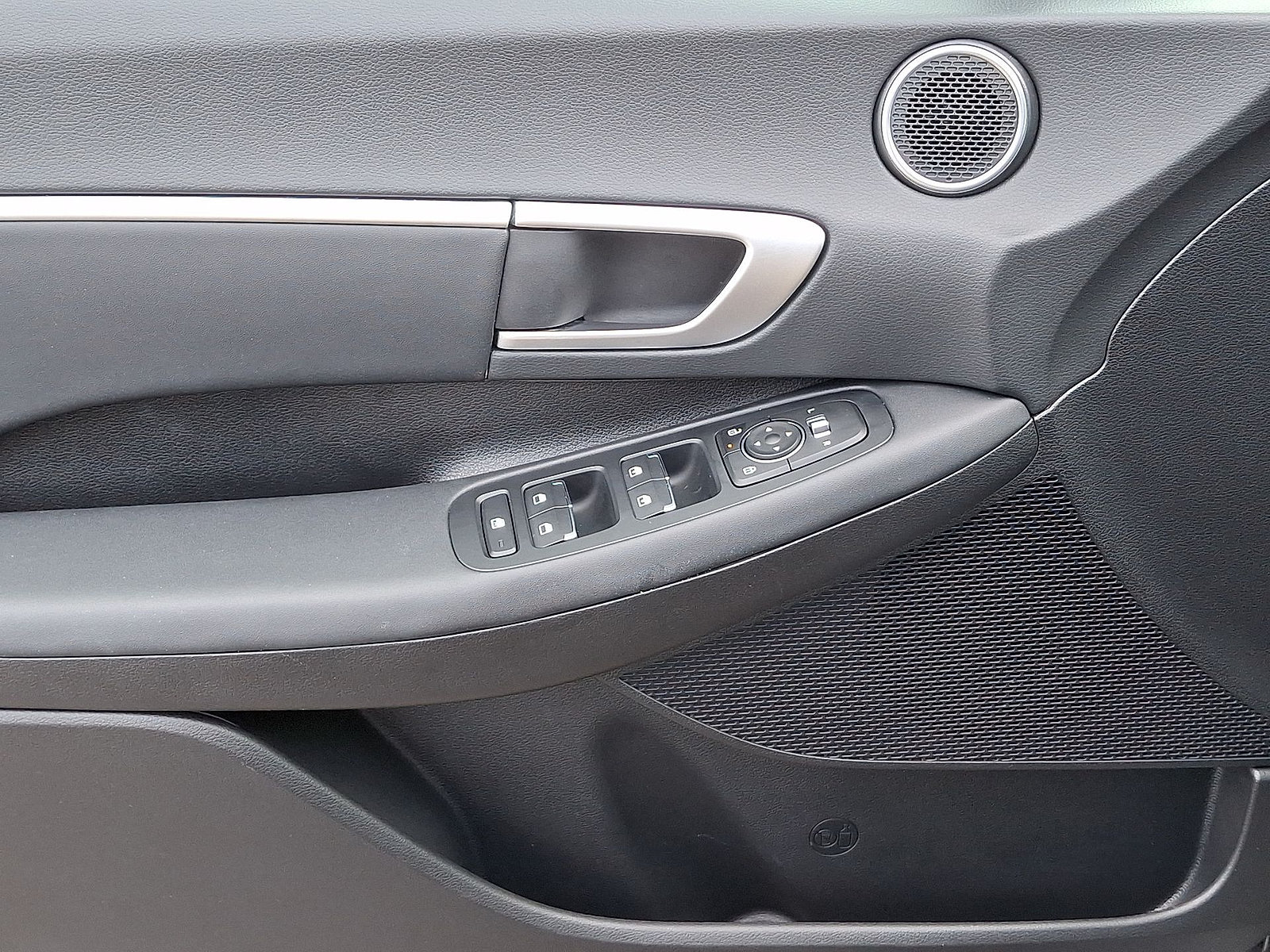 Certified 2026 Hyundai Sonata SEL FWD image 16