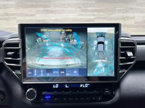 Used 2025 Toyota Tundra Limited AWD/4WD image 14