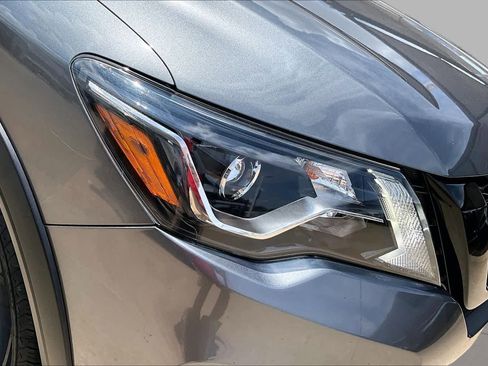 Used 2020 Nissan Pathfinder SL AWD/4WD image 28