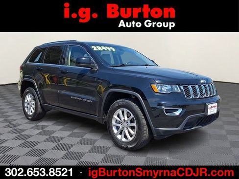 Used 2021 Jeep Grand Cherokee Laredo AWD/4WD image 1