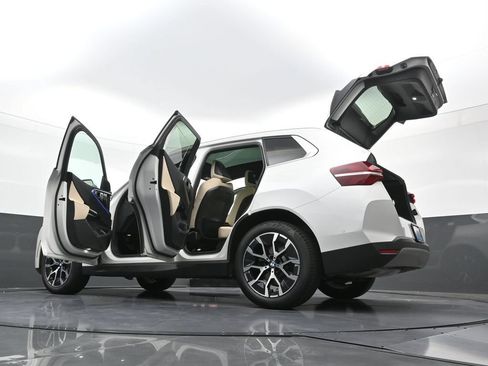 New 2026 BMW X3 xDrive30i w/ Premium Package AWD/4WD image 41