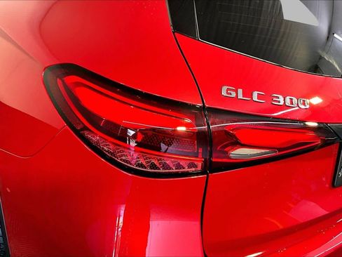 New 2026 Mercedes-Benz GLC 300 4MATIC image 5