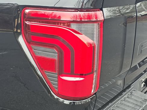 Used 2025 Ford F150 Platinum w/ FX4 Off-Road Package image 33