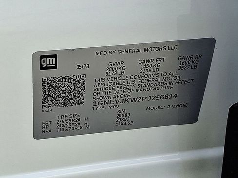 Used 2023 Chevrolet Traverse RS image 30