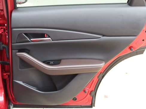 Certified 2025 MAZDA CX-30 2.5 Turbo w/ Premium Plus Pkg image 34