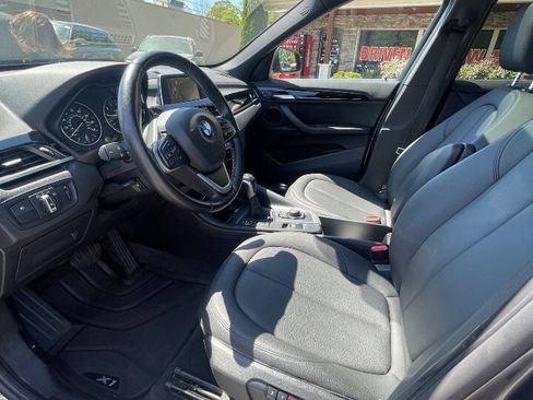 Used 2017 BMW X1 xDrive28i image 11