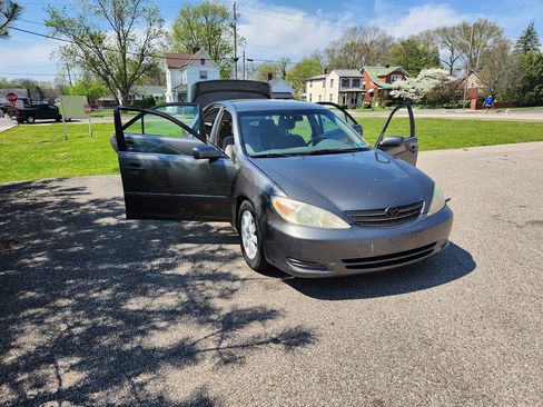 Used 2002 Toyota Camry XLE image 21