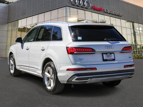 Used 2023 Audi Q7 Premium Plus w/ Premium Plus Package image 2