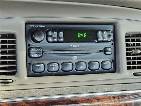 Used 2004 Mercury Grand Marquis GS image 11