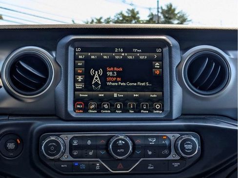 Used 2023 Jeep Wrangler Unlimited w/ Cold Weather Group AWD/4WD image 23