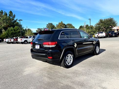 Used 2020 Jeep Grand Cherokee Laredo image 7