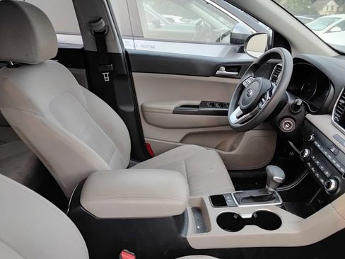 Used 2020 Kia Sportage LX FWD image 8