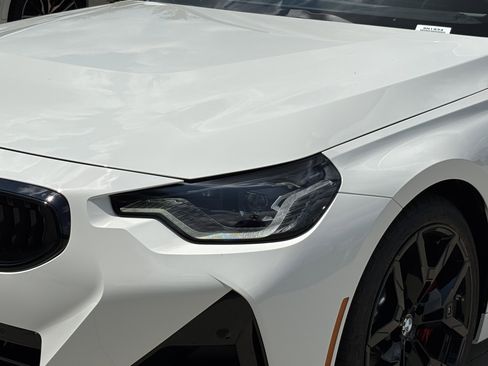 Used 2025 BMW 230i Coupe w/ M Sport Package image 6