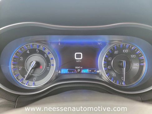 Used 2022 Chrysler 300 Touring L RWD image 21