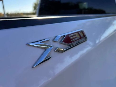 Used 2021 GMC Sierra 1500 SLT image 11