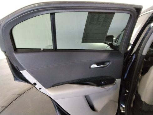 Used 2023 Cadillac XT4 Premium Luxury image 34