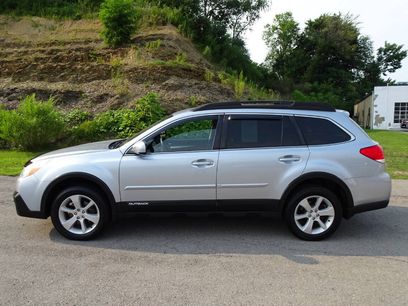 Used 2014 Subaru Outback 2.5i Premium w/ Accessory Value Package (OYX)