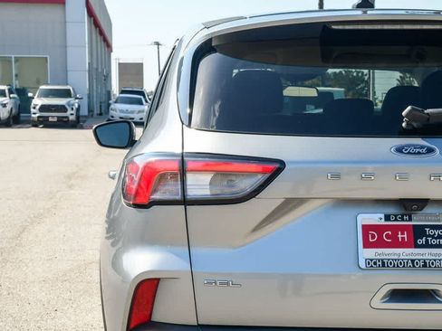 Used 2022 Ford Escape SEL AWD/4WD image 6