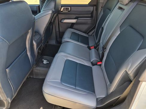 Used 2022 Ford Bronco Outer Banks AWD/4WD image 35