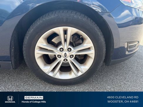 Used 2017 Ford Taurus SEL FWD image 5