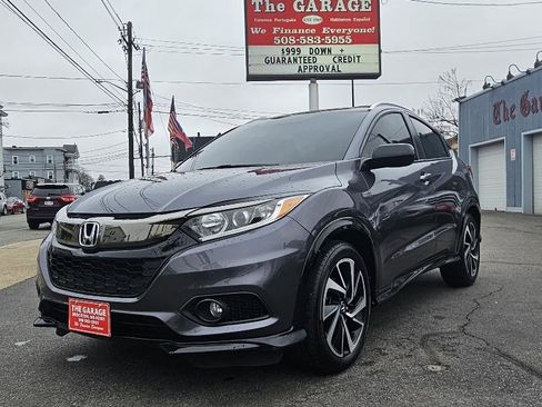 Used 2019 Honda HR-V Sport image 2
